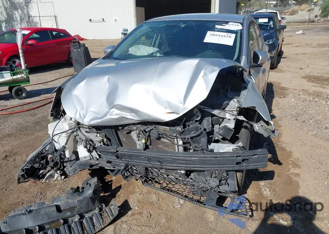 3N1AB7AP5JY240853: 38944428