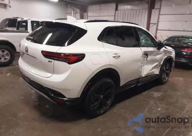 LRBFZMR46ND031572: 38952339