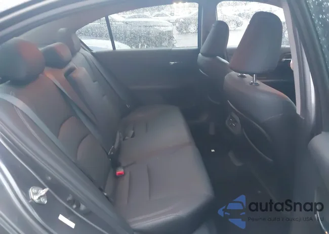 1HGCR3F84EA025889: 38957968