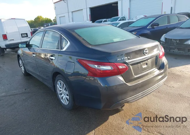 1N4AL3AP6JC118570: 38961180