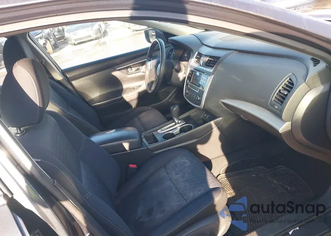 1N4AL3AP6JC118570: 38961180