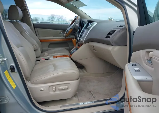 2T2GK31U68C042066: 38961509