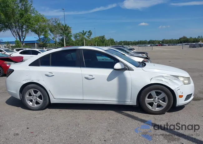 1G1PC5SB4E7172542: 38972172