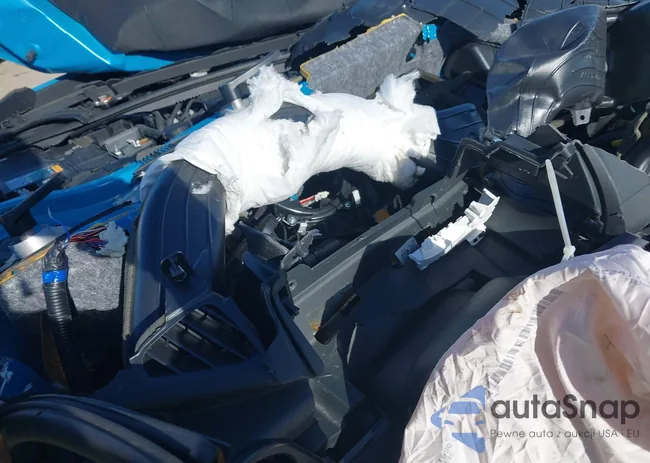 KM8K2CAB8NU819693: 38975167