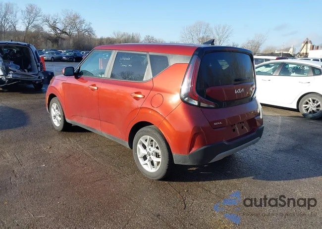 KNDJ23AU9P7876925: 38977256