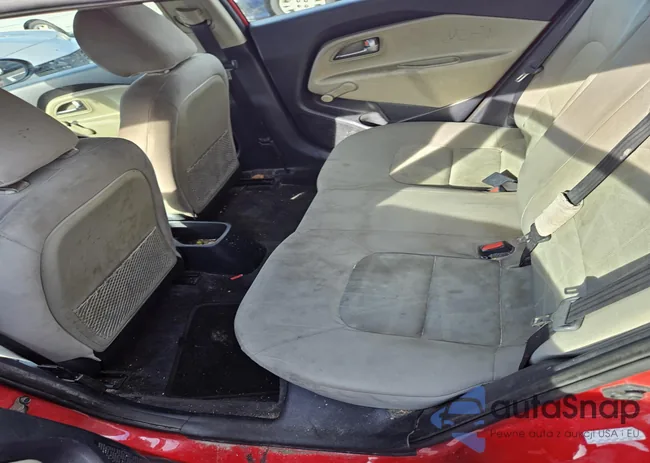 KNADM4A34H6016326: 38984351