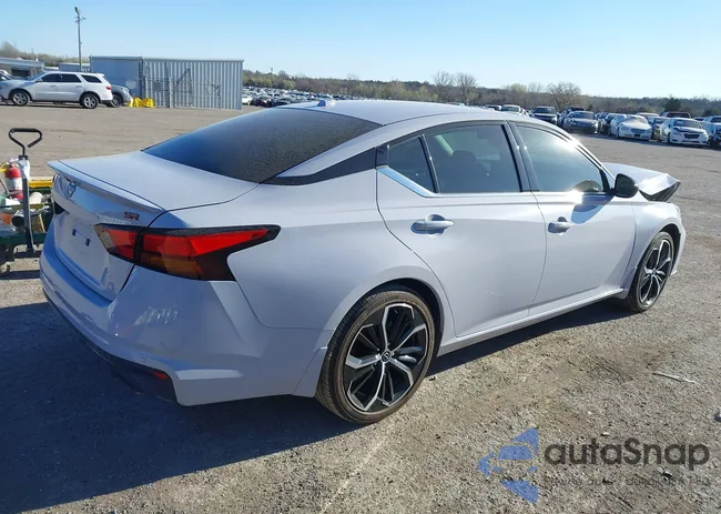 1N4BL4CV8RN346351: 38992579