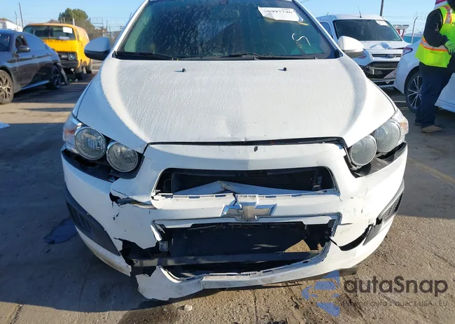 1G1JC6SG5F4207681: 38997746