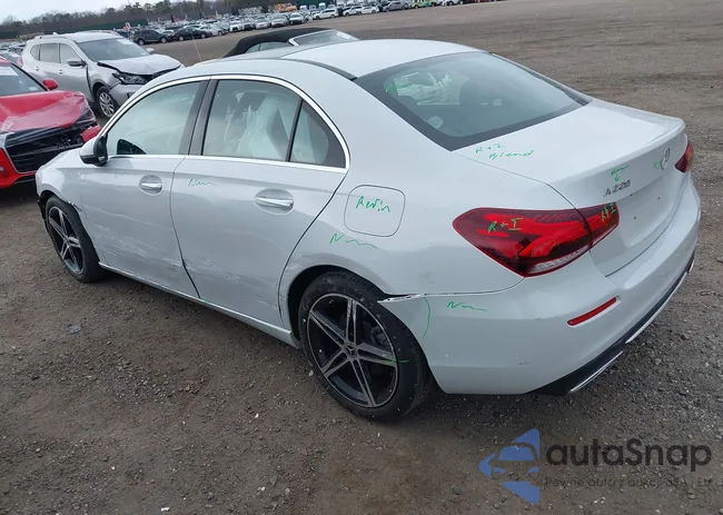 W1K3G4EB0MJ296671: 39010899