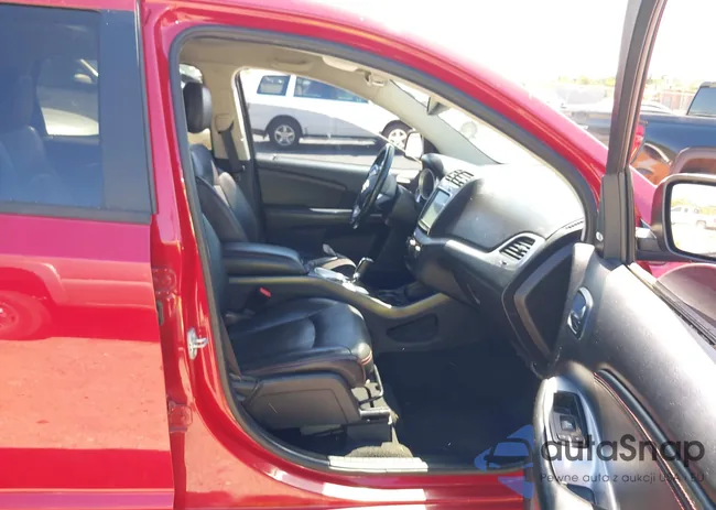 3C4PDDEG1HT549608: 39012333