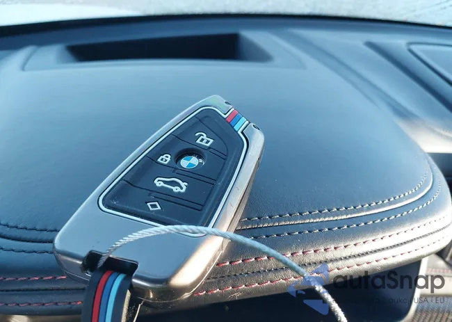 5YMKW8C58F0G93836: 39013409