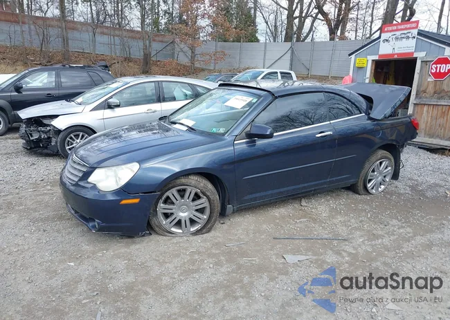 1C3LC65M18N635296: 39015548