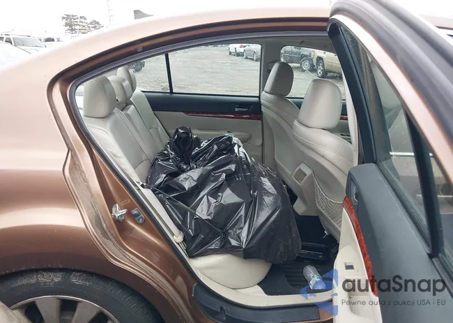 4S3BMBK69B3211922: 39025075