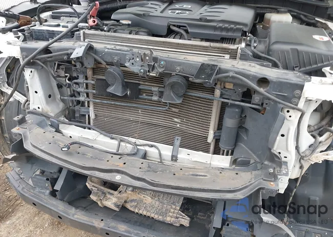 JN8AZ2NF1C9515192: 39032404