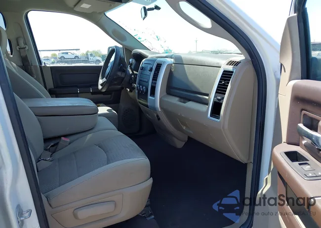 1D7RB1GP2AS180698: 39033271