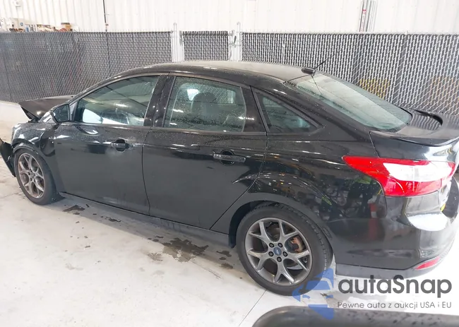 1FADP3F23EL353626: 39039362