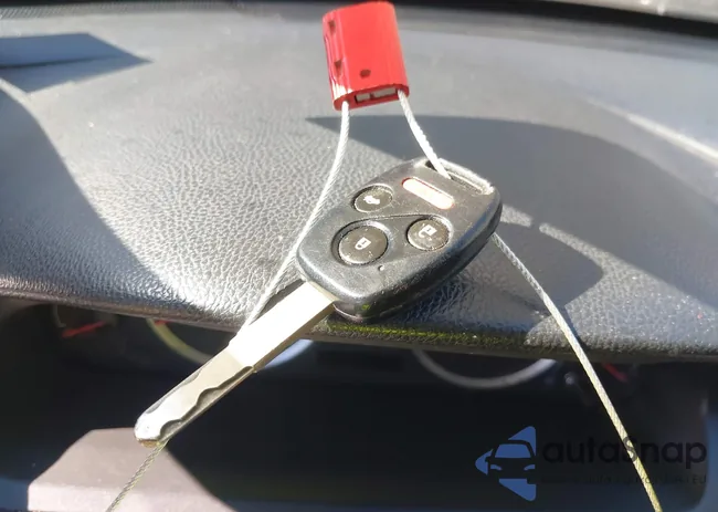 1HGCP26339A093045: 39040765