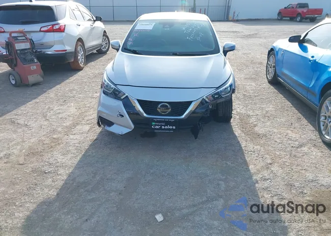 3N1CN8EV1ML812145: 39050859