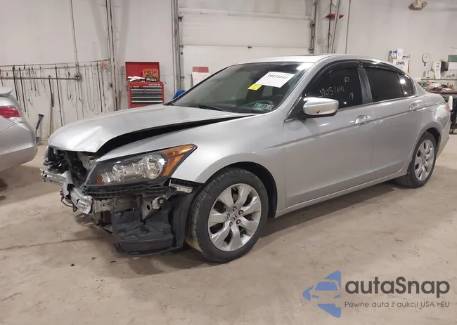 1HGCP2F79AA008930: 39051641