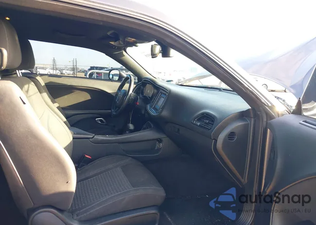 2C3CDZAG7GH201065: 39053918