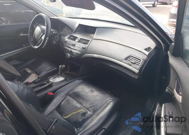 JHMCP26879C015896: 39062379