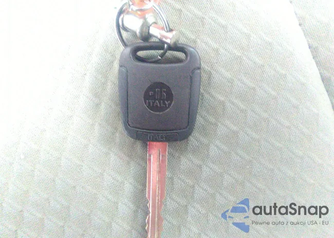 JTNBK46K393037974: 39064782