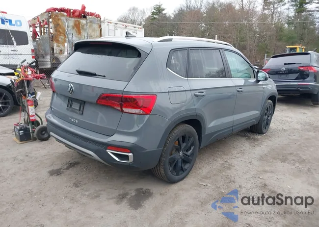 3VVPX7B27NM009009: 39072619