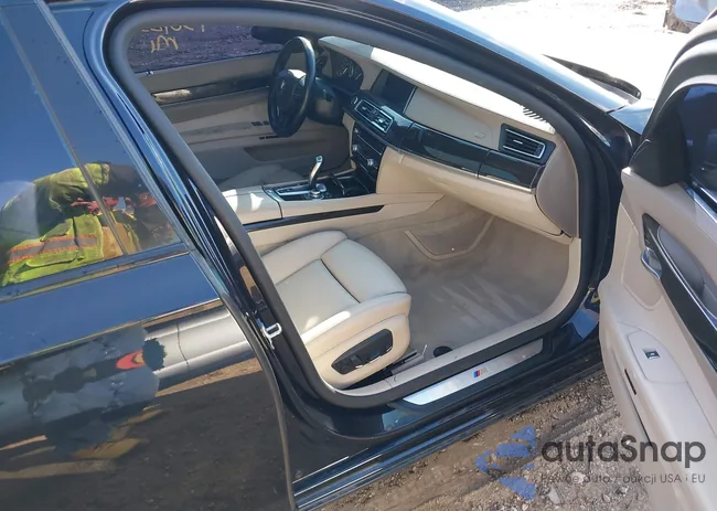 WBAYE8C59DD132129: 39078124