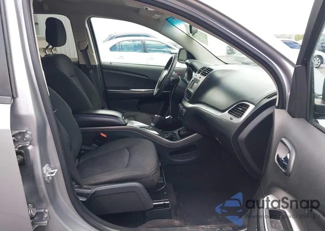 3C4PDCBG2HT571308: 39098856