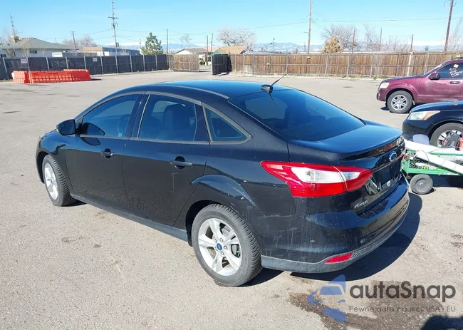 1FADP3F21EL123390: 39104169