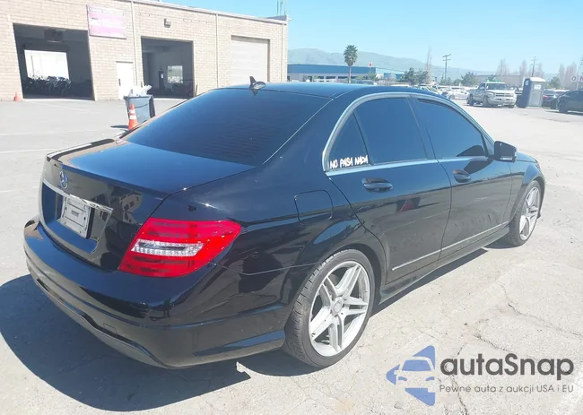 WDDGF4HB2DA858036: 39107885