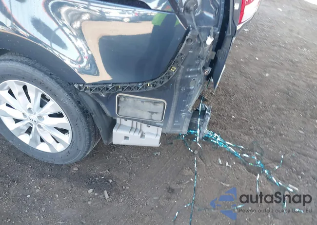 KNDMC5C12F6067053: 39110365