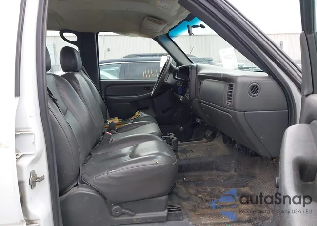 1GCHK23225F811678: 39122467