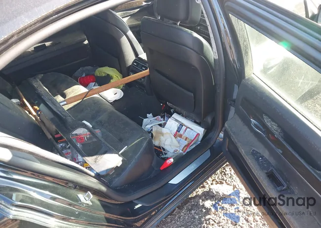 WBAKB4C53CC577042: 39127313