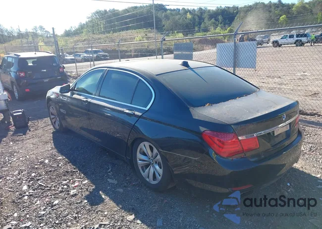 WBAKB4C53CC577042: 39127313