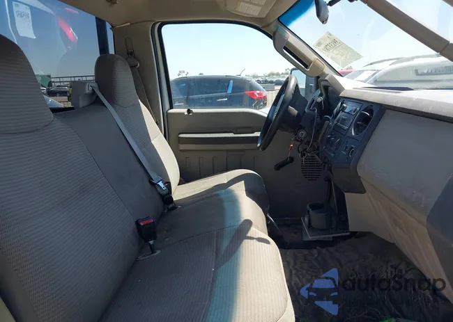 1FTNF205X8EB30247: 39133789