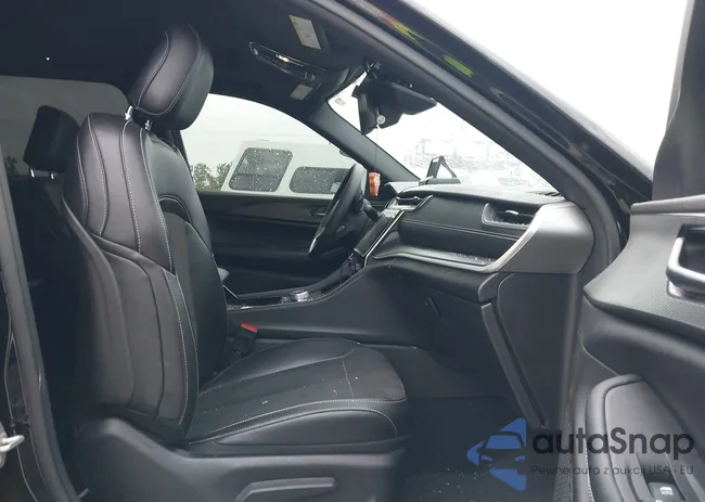 1C4RJKAGXP8834235: 39145076