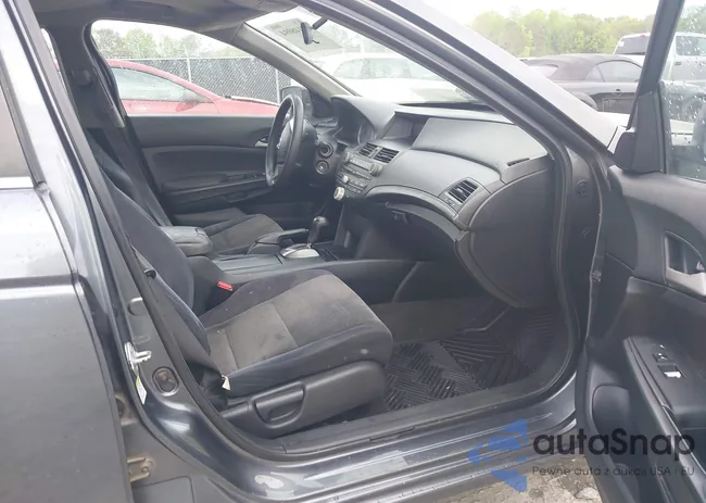 1HGCP2F30AA007226: 39148094