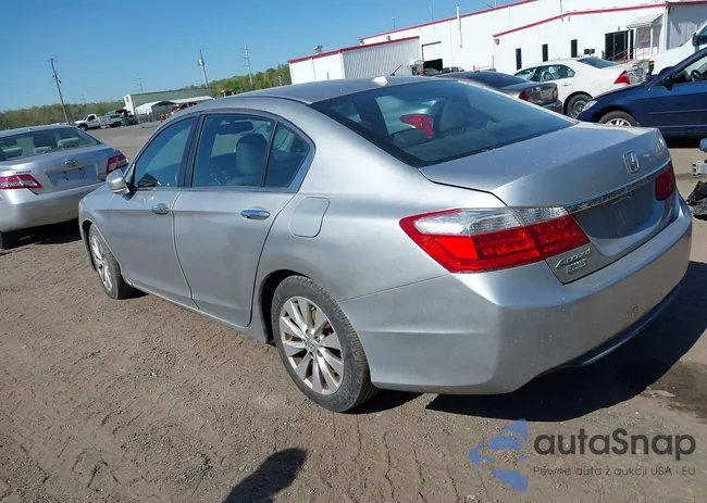 1HGCR2F86DA146335: 39152407