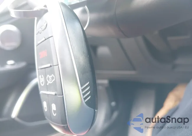 ZARFAMBN2P7668168: 39152657