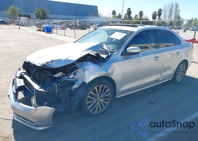 3VWL17AJ2GM367545: 39157337