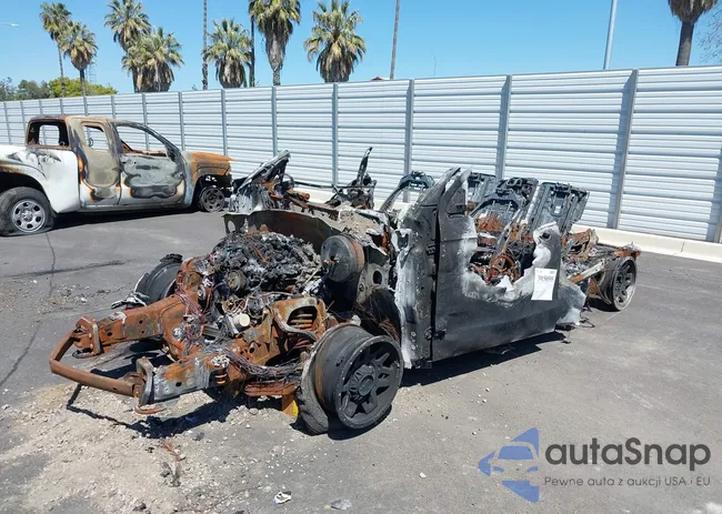 1FMJK1JT6LEA25095: 39158595