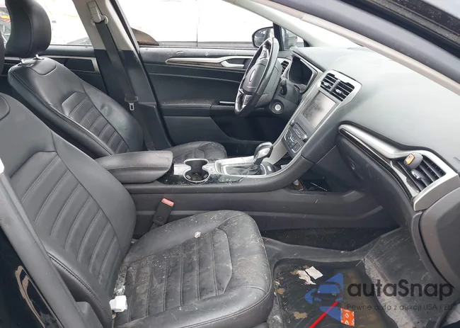 1FA6P0HDXG5110005: 39162425