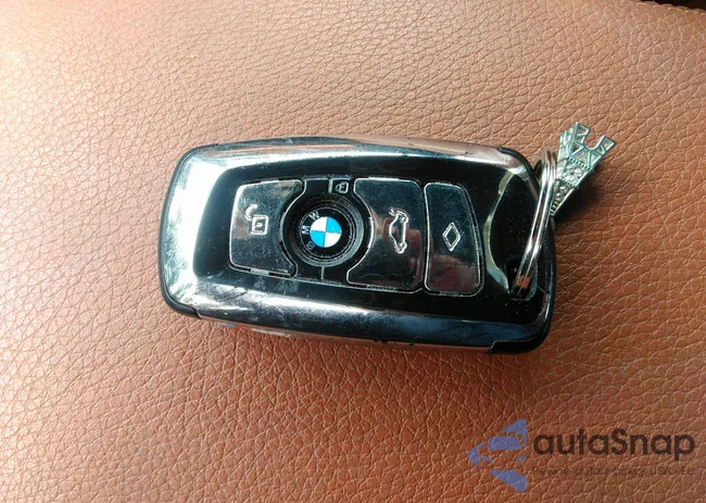 WBA4F9C30HG812411: 39163092