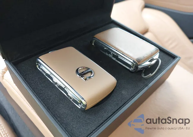 LVY992ML9JP037532: 39181223