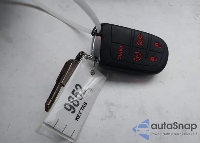 2C3CDXCT0GH237632: 39186732