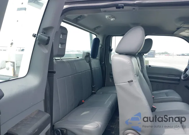 1FT7X2A63EEB53703: 39187636