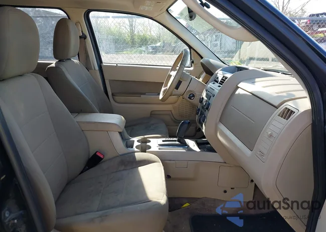 1FMCU9D77AKA35634: 39193520