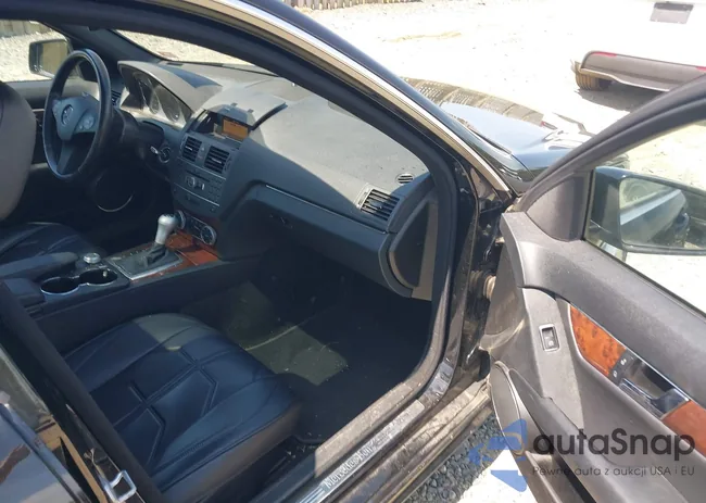 WDDGF8BB4BR186432: 39193978