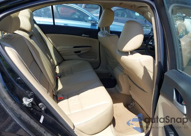 1HGCP2F68CA087338: 39202145